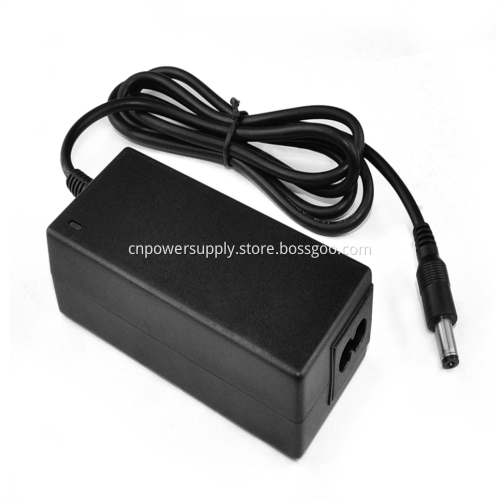 15V2.5A Desktop Laptop Power Adapter